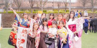 関西大学で卒業式 6446人が新たな門出 全学部千里山キャンパスでの式典に統一 約1万1500人が出席